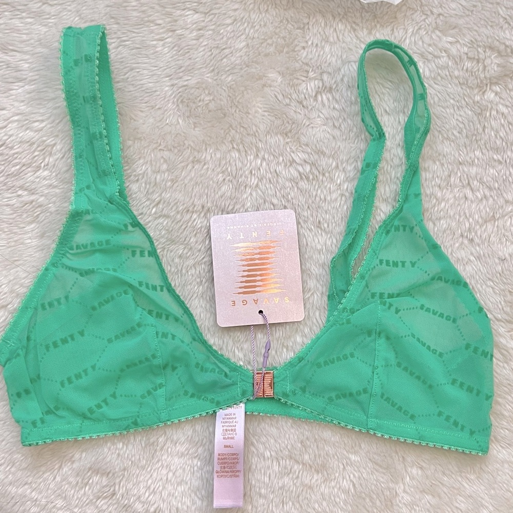 NWT Savage Fenty Bralette lace front opening